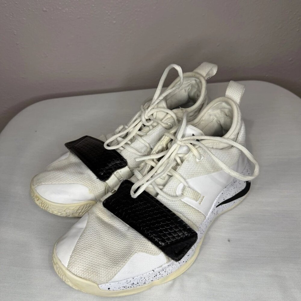 Nike Paul George 2 white and black trainers #basketball Size 10.5 Men’s